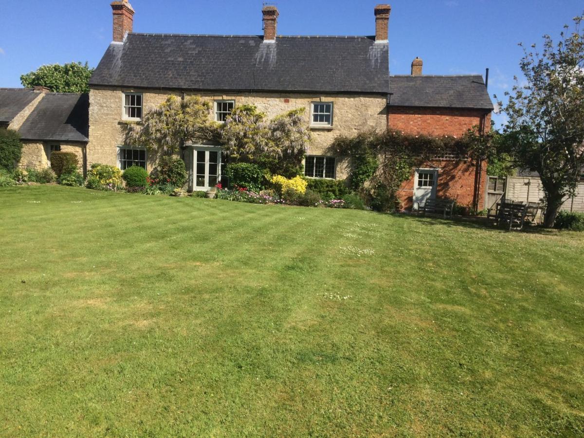 Mill Farm Bed & Breakfast Milton Keynes Exterior photo